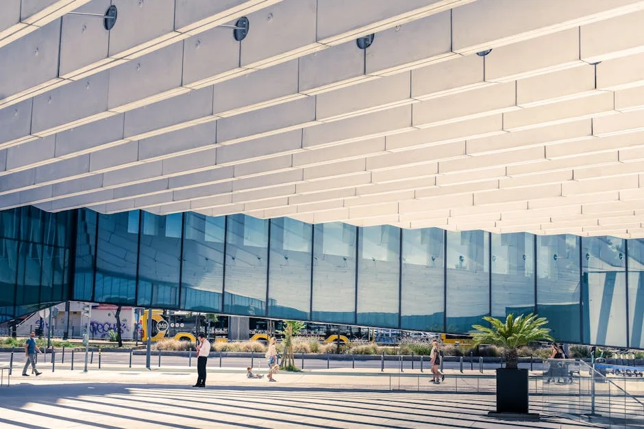 Bolsa de Lisboa em Negociação Dividida: BCP Sobe Enquanto EDP Cai — Empresas