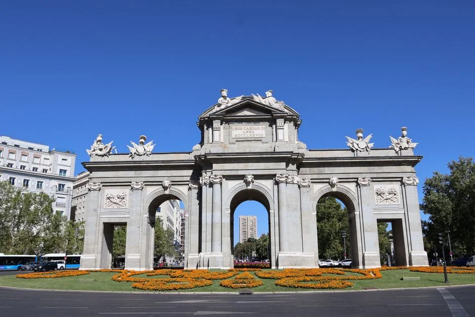 Espanha Oferece Entrada Sem Visto a 8 Países Africanos em 2026 — Empresas