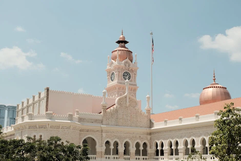 Governador Syed Abdul Nazeer destaca educação como chave para empoderamento feminino: o impacto em Tirupati — Empresas