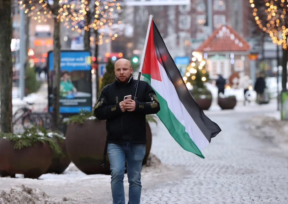 Israel ataca o Líbano e mata 13 pessoas num novo surto de violência — Tecnologia