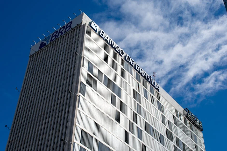 Jerome Booysen Exige Respostas Após Roubo em Cape Town — Intriga Cresce — Empresas