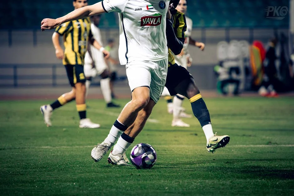 Masilela Critica Estratégia do Kaizer Chiefs — Acusa Medo dos Pirates — Empresas