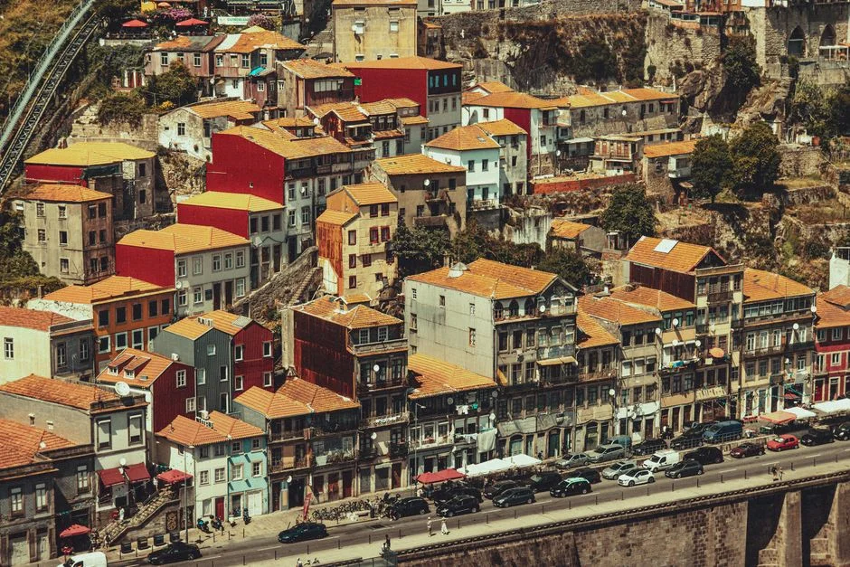 Portugal regista défice de 0,7% no início do ano — Implicações para a economia — Imobiliario
