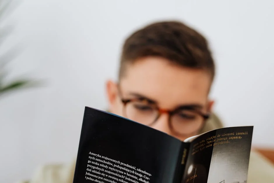 Thobani Nzuza Retorna ao Teatro com 'Boy Ntulikazi' após 7 Anos — Turismo