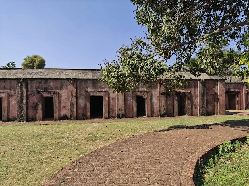 Turistas descobrem Theyyam em Kannur: impacto cultural e econômico na região — Turismo